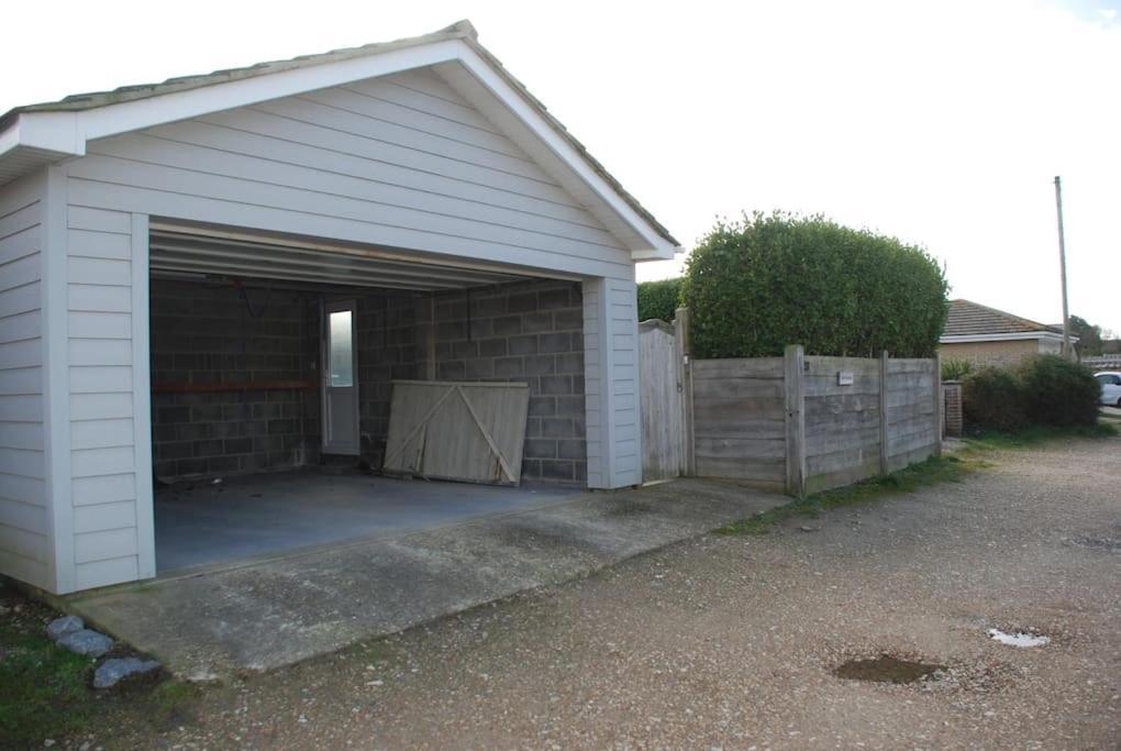 Wow I'M Living On The Beach. Luxury 4 Bed Sleeps 8 Pagham Ngoại thất bức ảnh