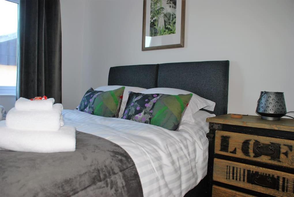 Wow I'M Living On The Beach. Luxury 4 Bed Sleeps 8 Pagham Ngoại thất bức ảnh