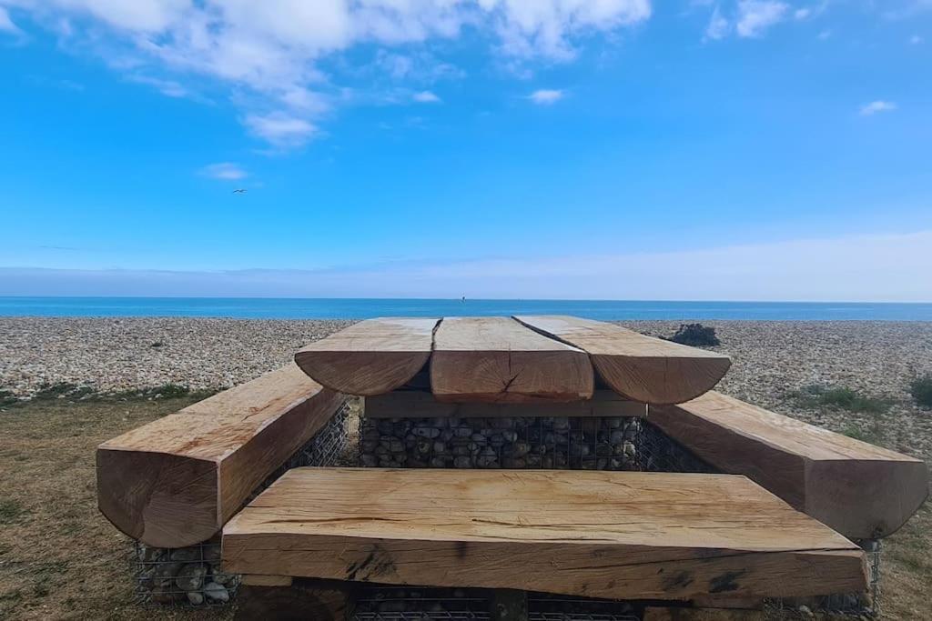 Wow I'M Living On The Beach. Luxury 4 Bed Sleeps 8 Pagham Ngoại thất bức ảnh